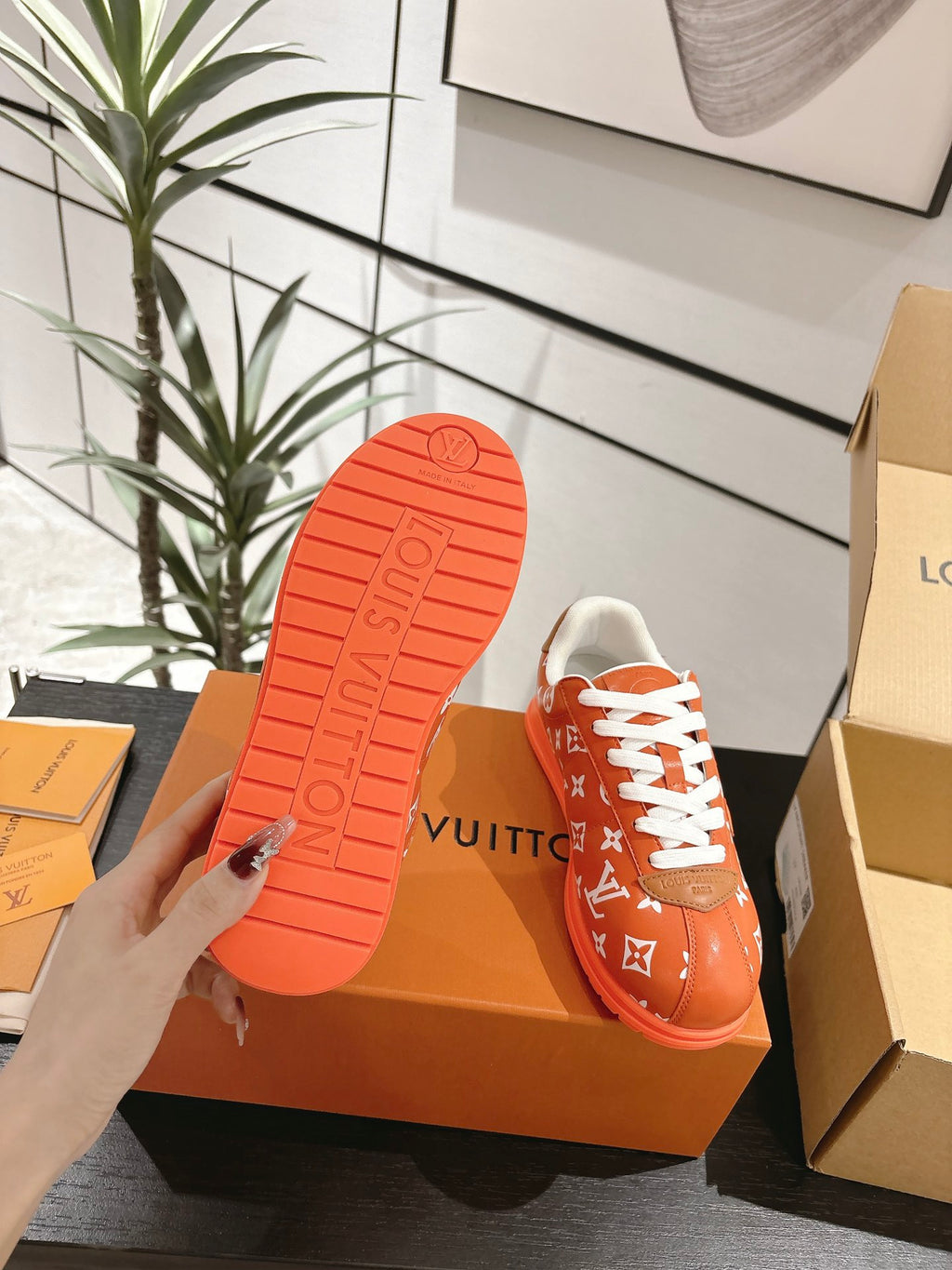 VV Sneaker 1825060605