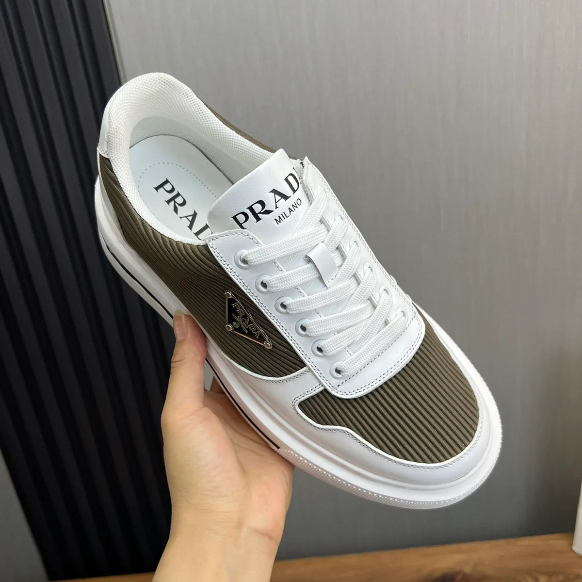 Luxury Men's Casual Sneakers 1025021008