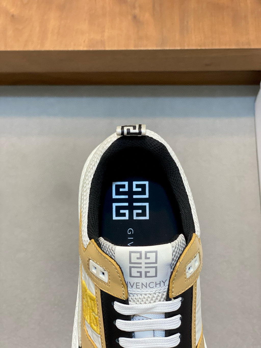 GIV sneakers 1826012801