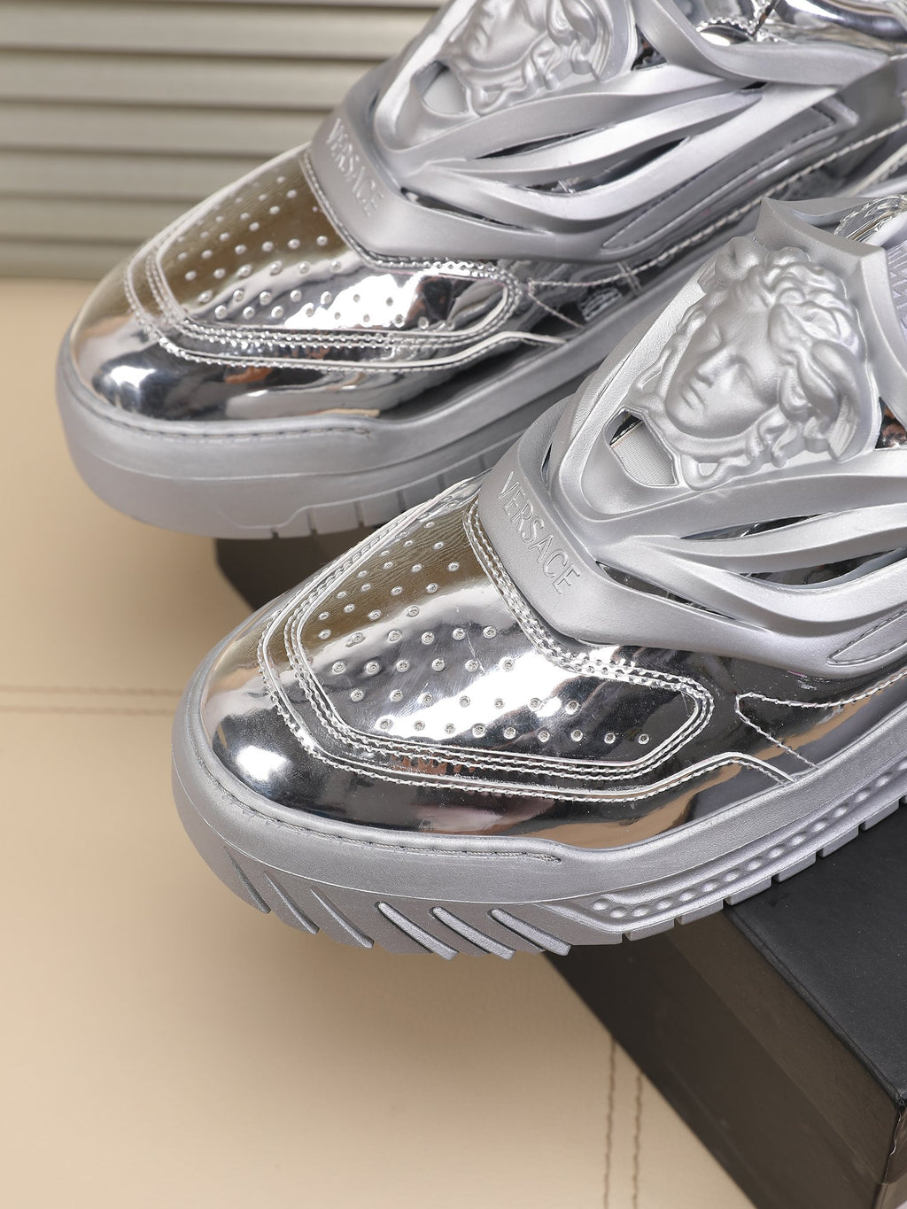 VS Sneakers 1825061911