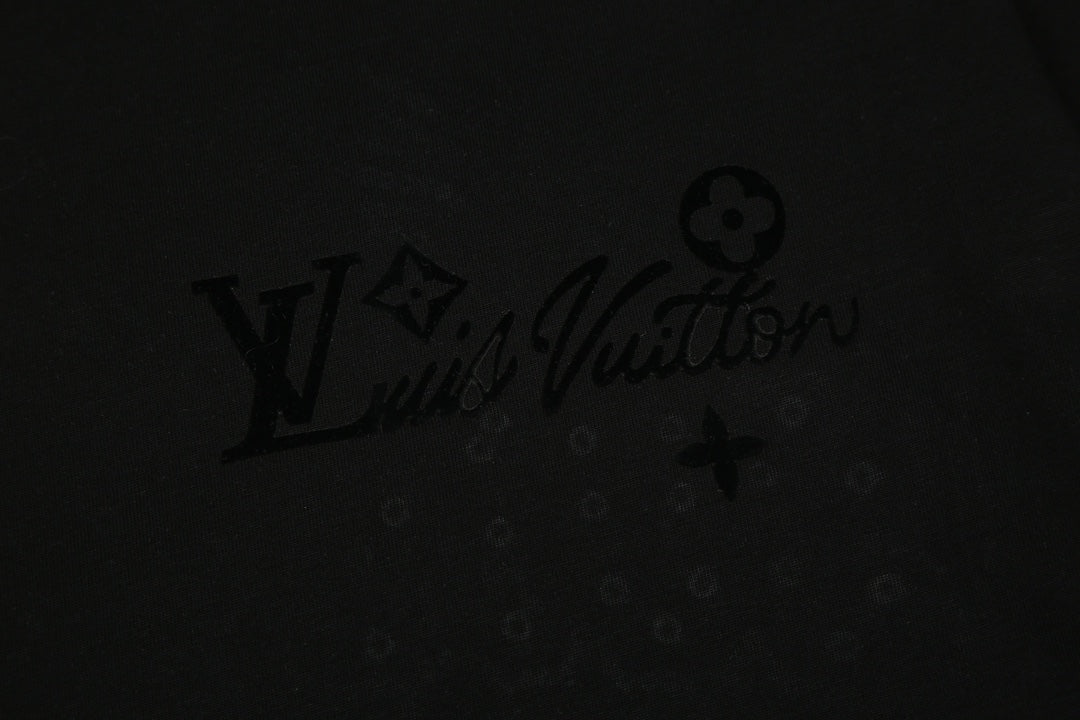 VV Unisex T-shirt 1825020609