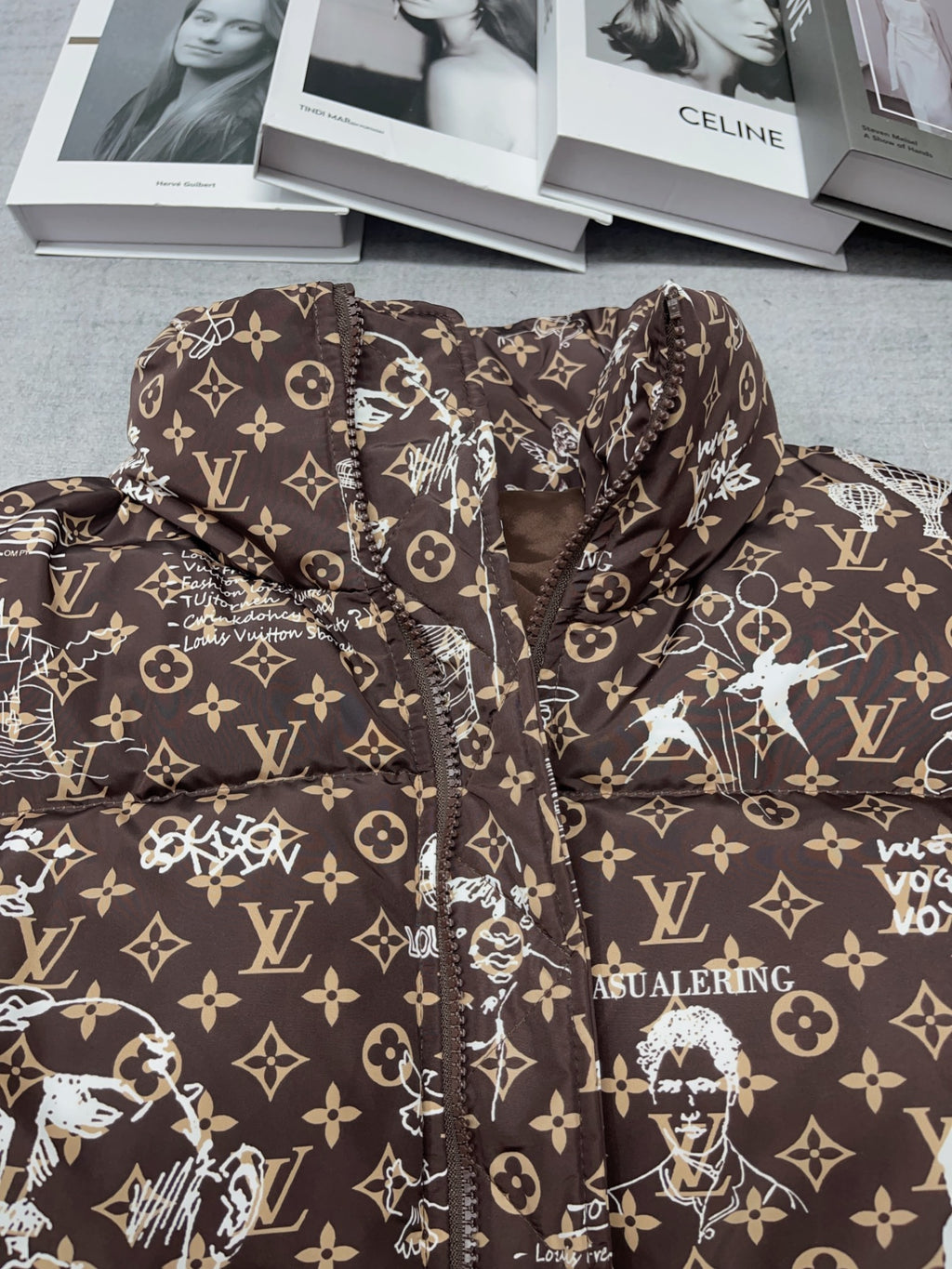 VV Graffiti down cotton jacket 1824093004