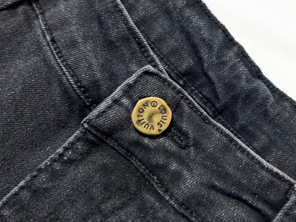Washed Premium Grey Gradual Aging Logo Jeans XC1823100505