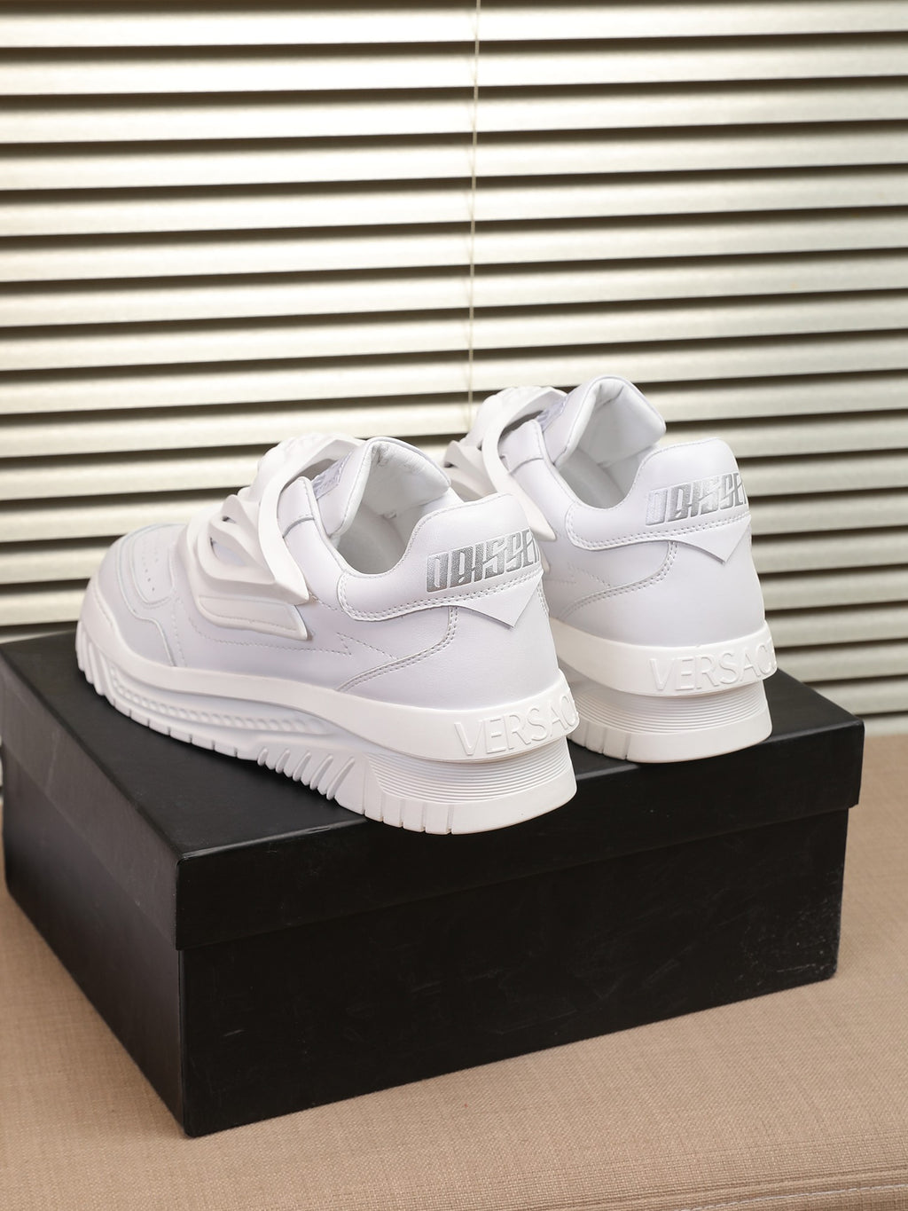VS Sneakers 1825061911