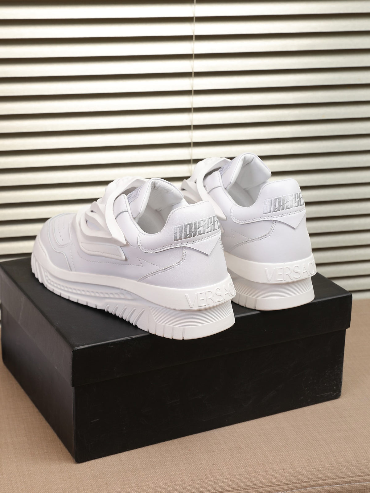 VS Sneakers 1825061911