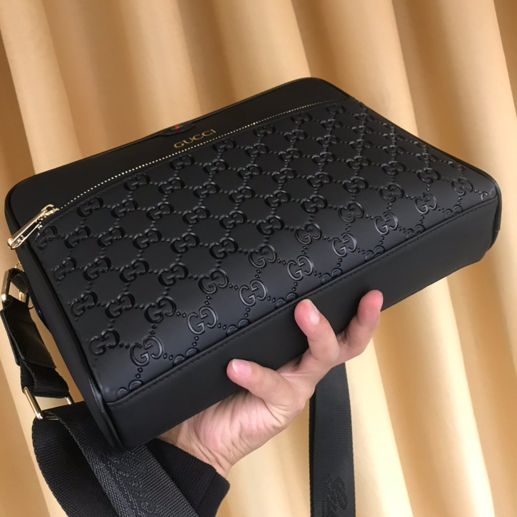 GUI crossbody bag 1825122606