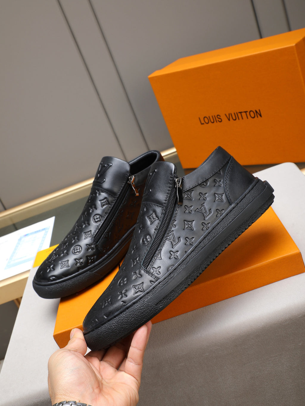 VV Zippered casual sneakers 1825122511