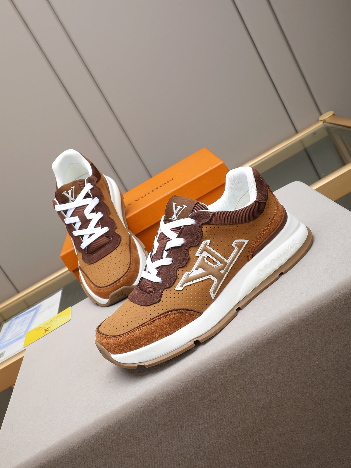 VV sneakers 1825122507