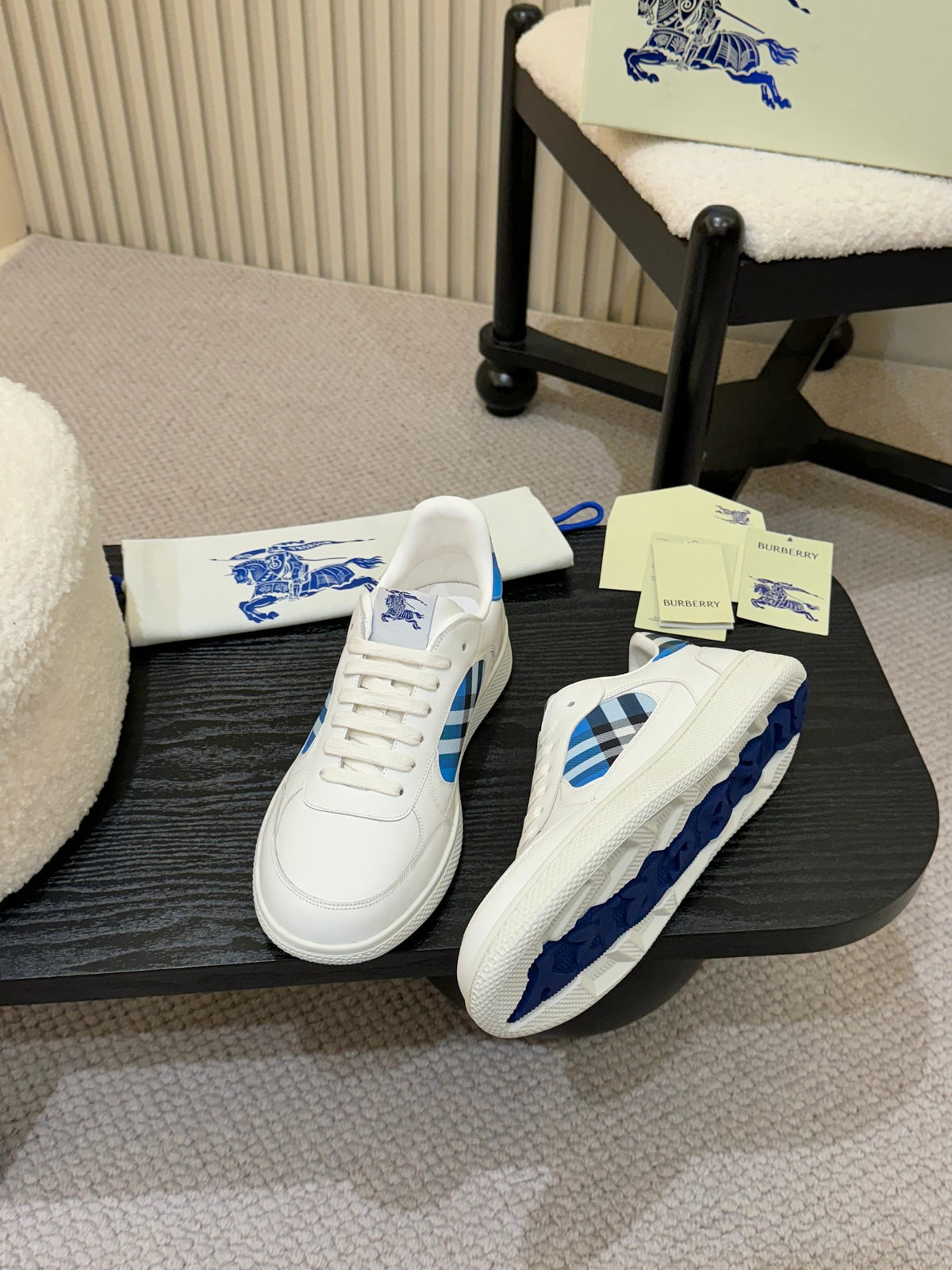 TB Unisex Sneaker 1825120502
