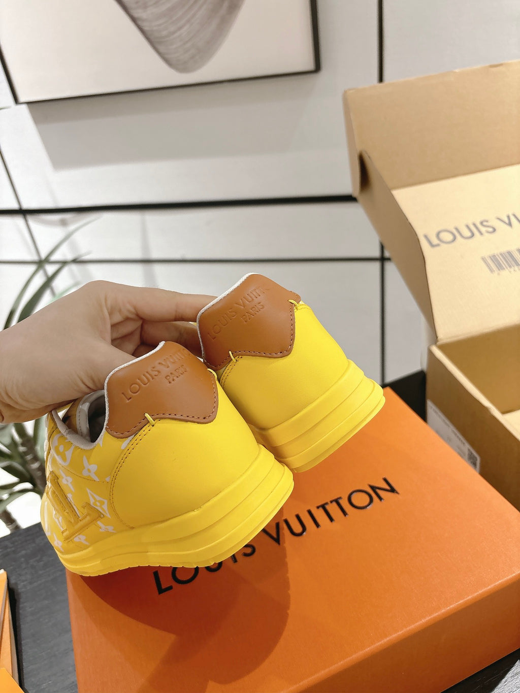 VV Sneaker 1825060605