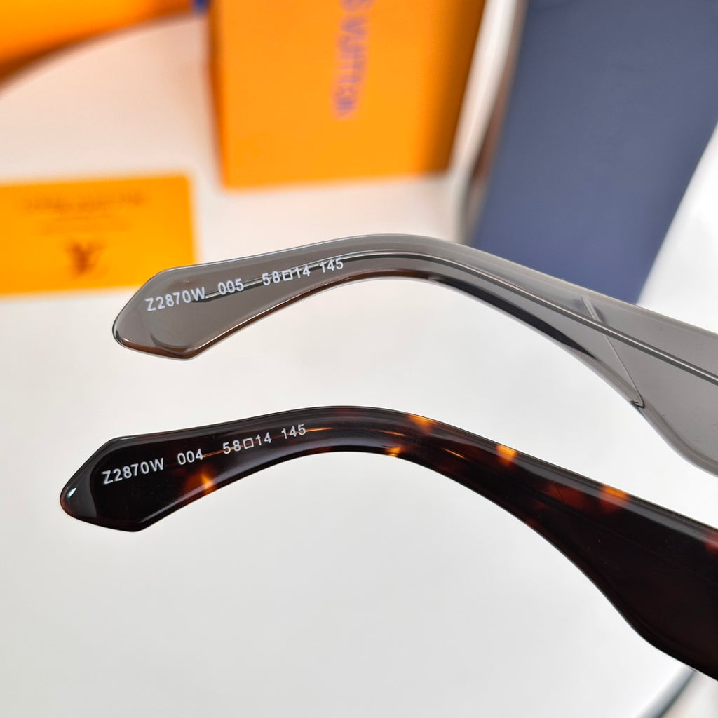 VV Clash Pilot Square Sunglasses 1825070206