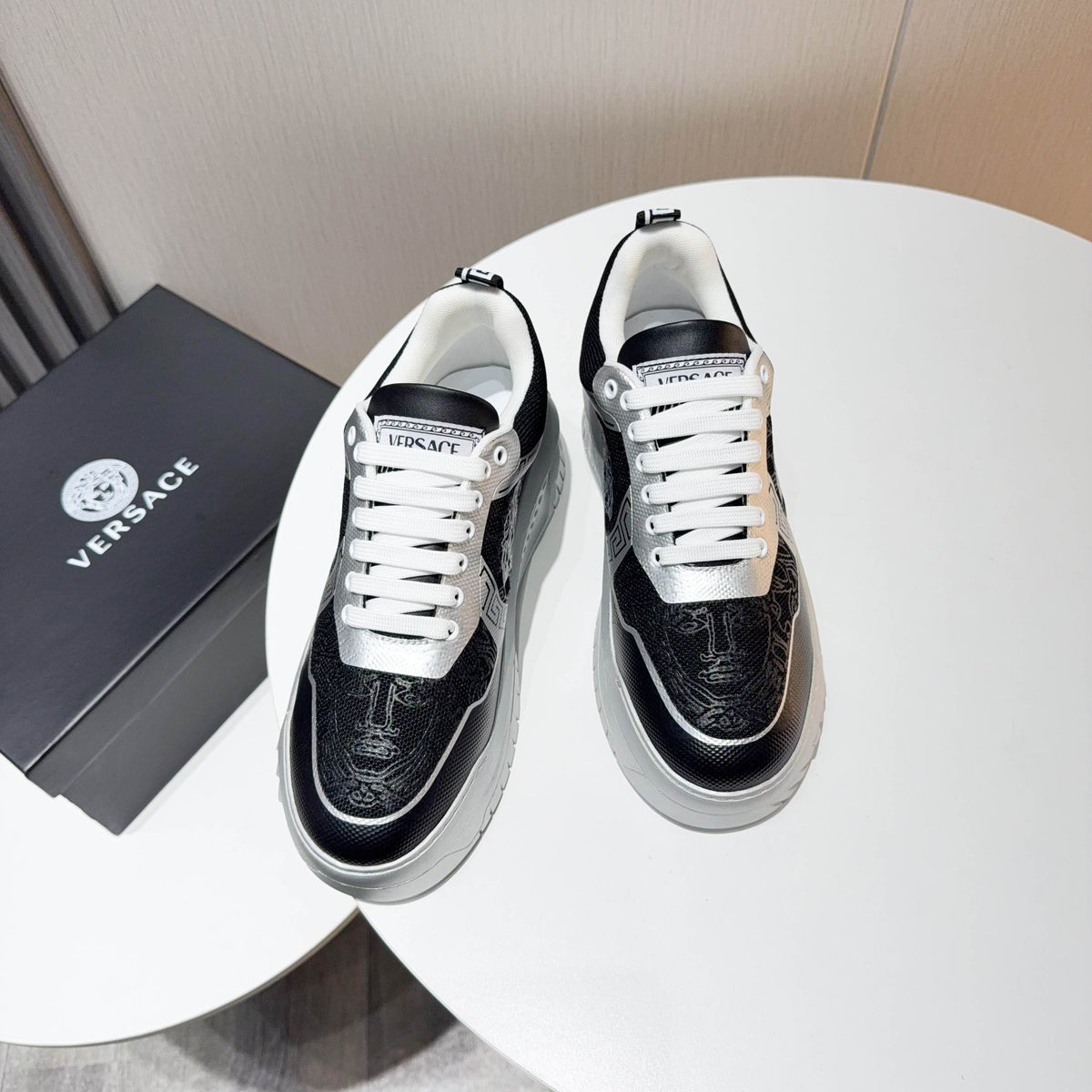 VS Sneakers 1826030902