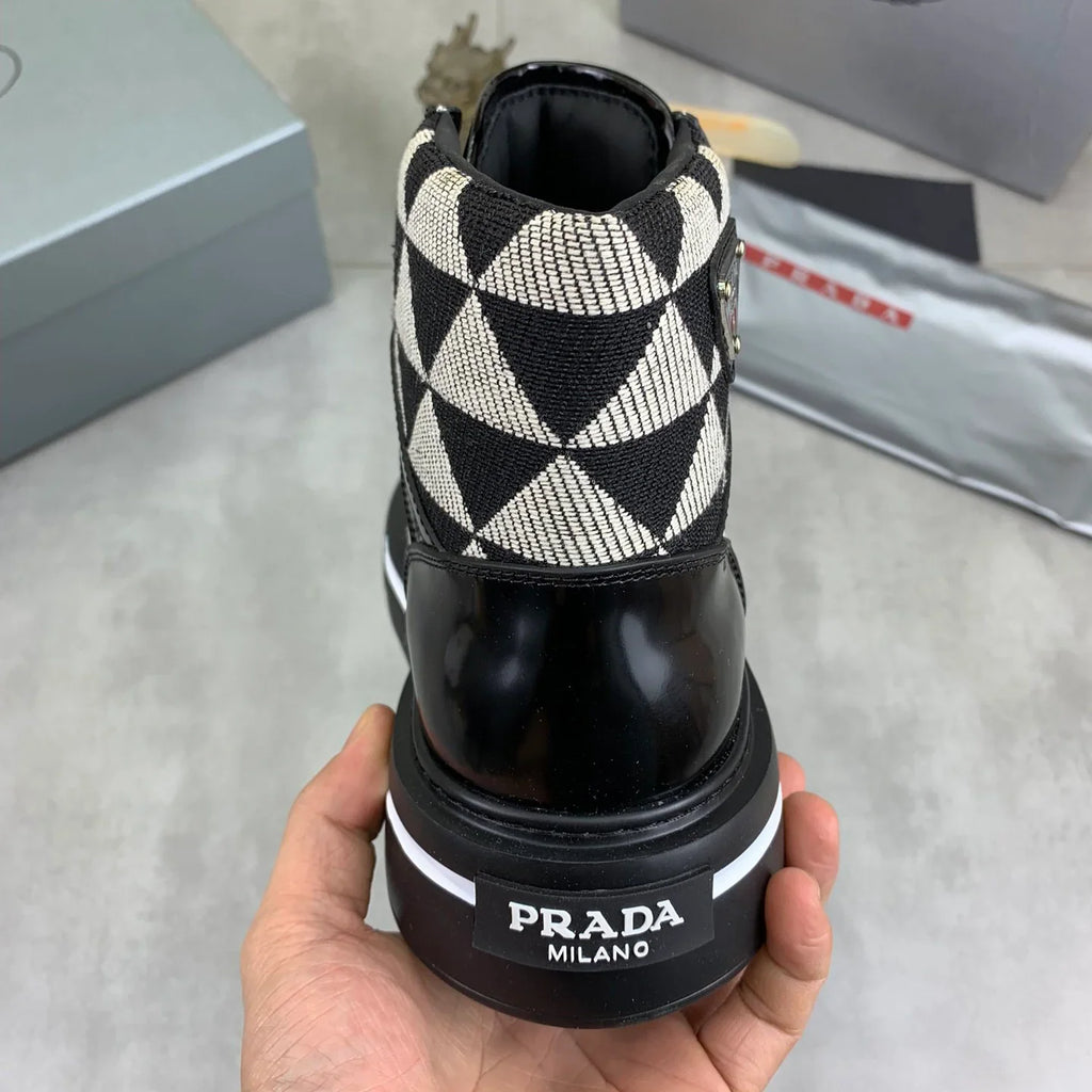 Luxury high top versatile casual sneakers 1024122611