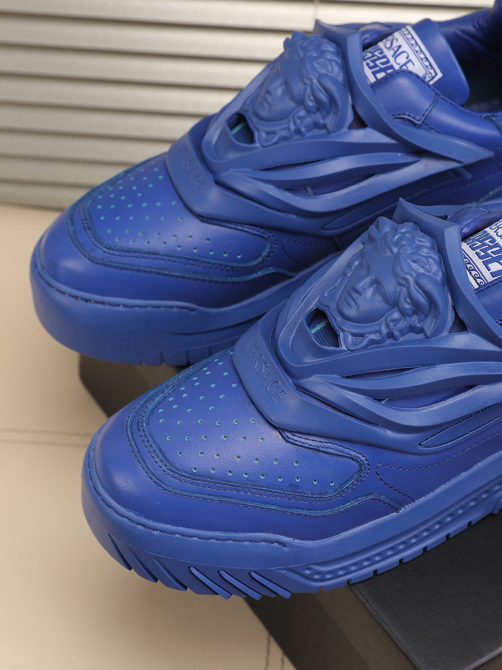 VS Sneakers 1825061911