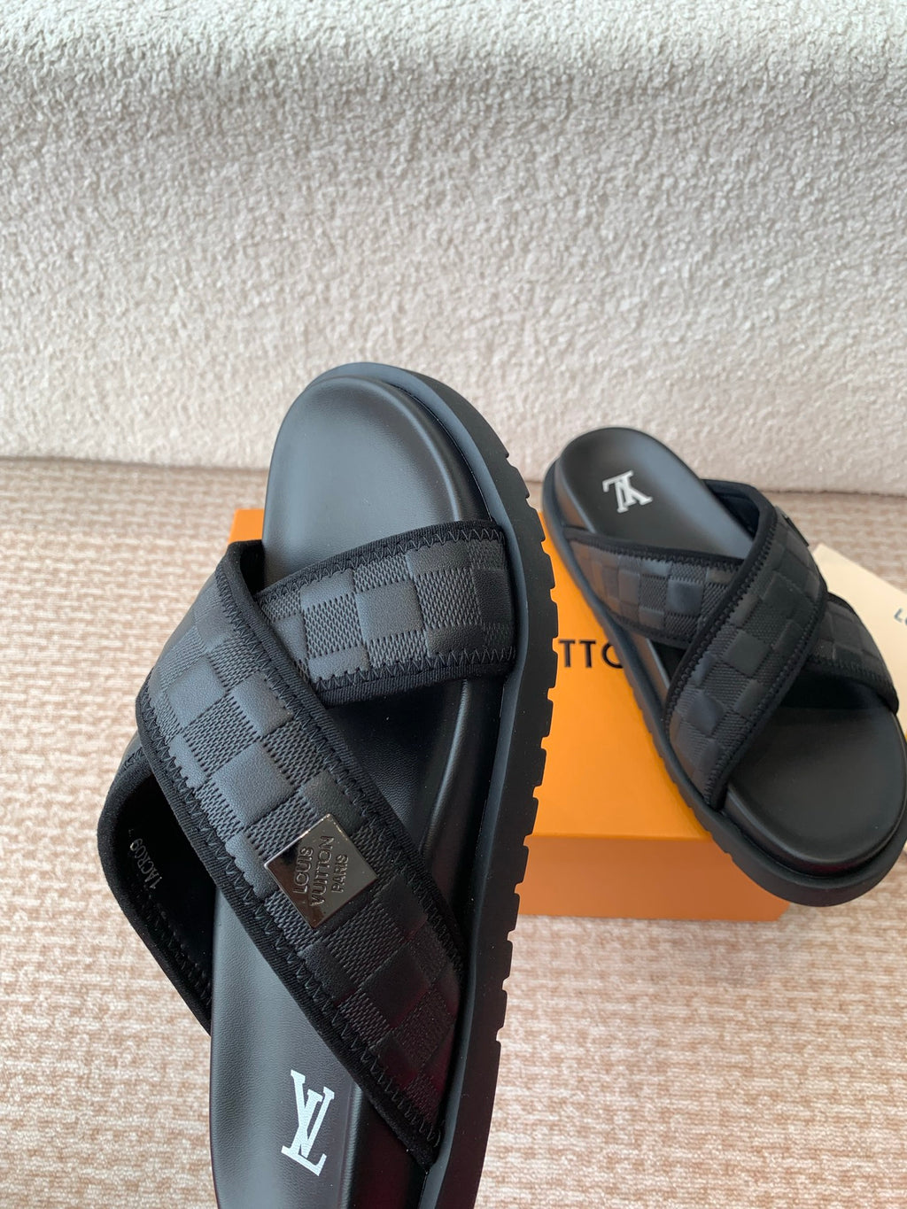 VV Beach slippers 1825052202