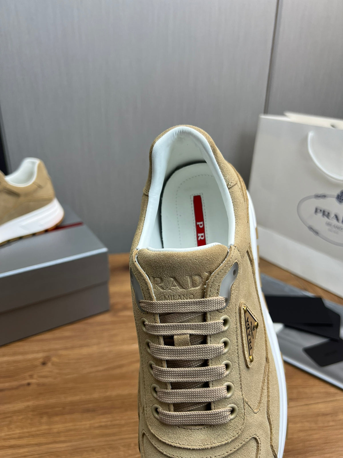 PR  sneakers 1824102503