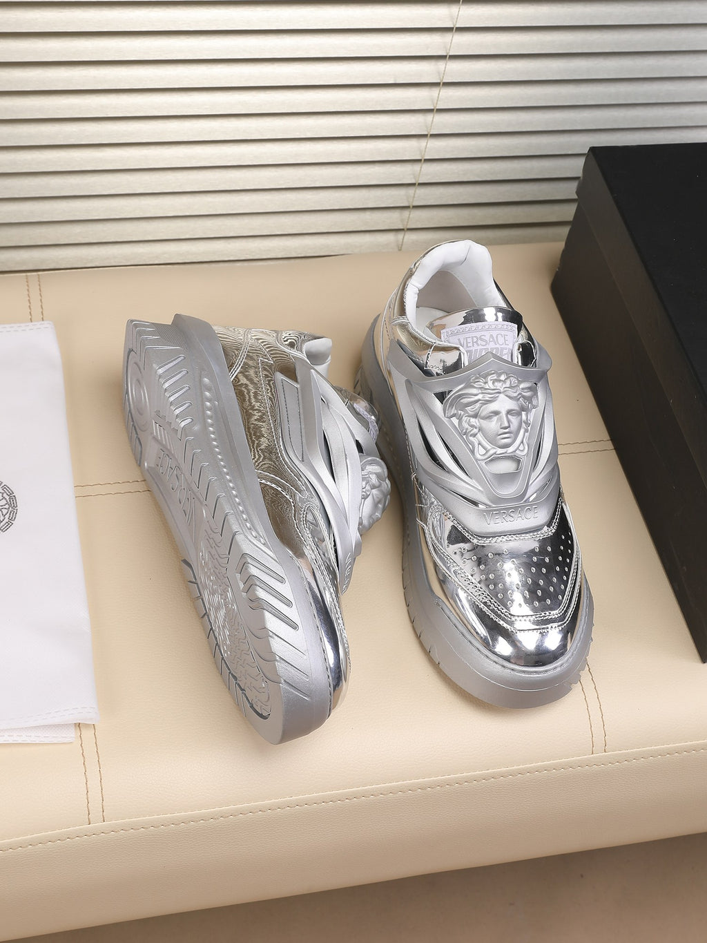 VS Sneakers 1825061911