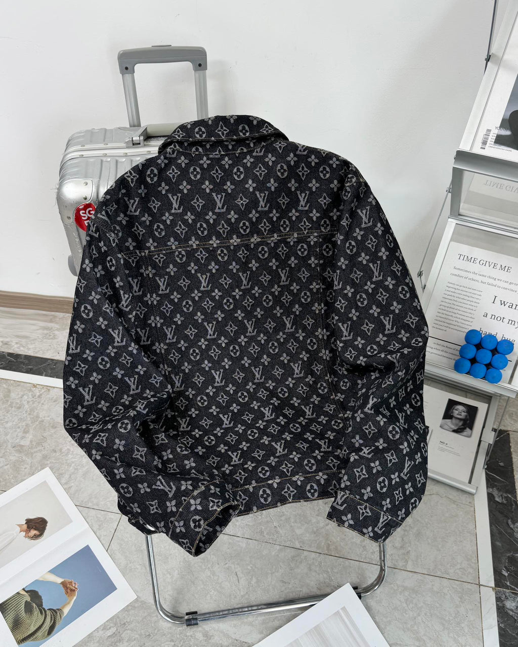 V classic printed denim jacket 1825090904