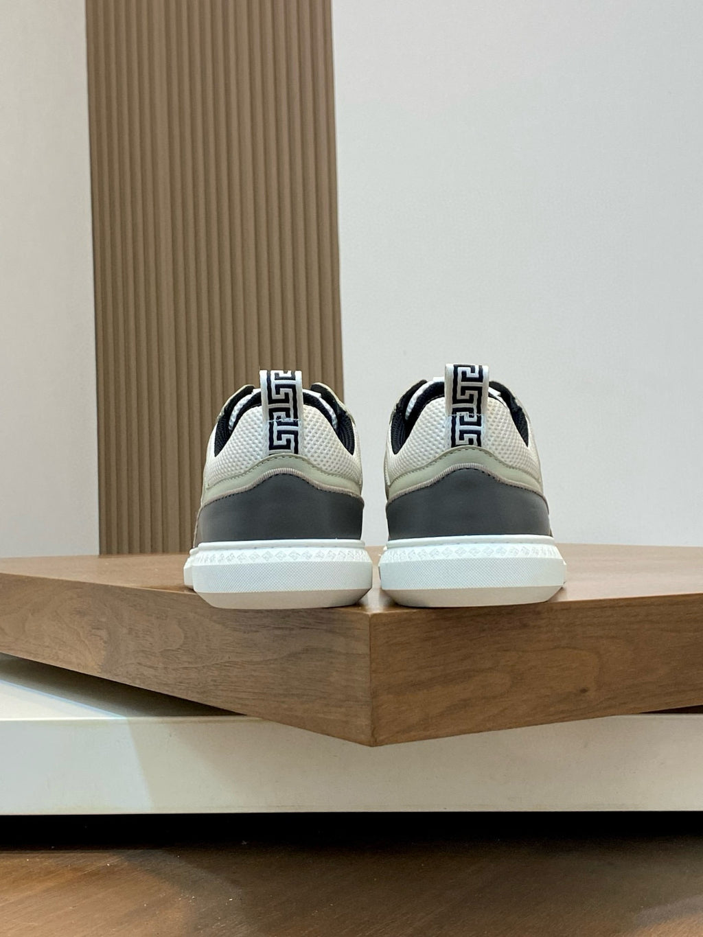 GIV sneakers 1826012801