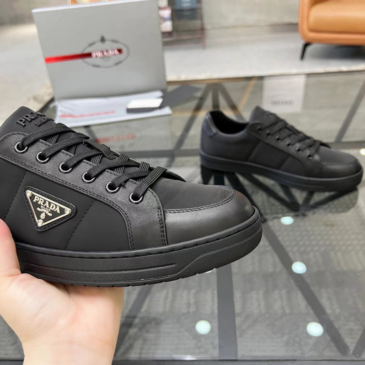 PR triangle logo sneakers 1824091312