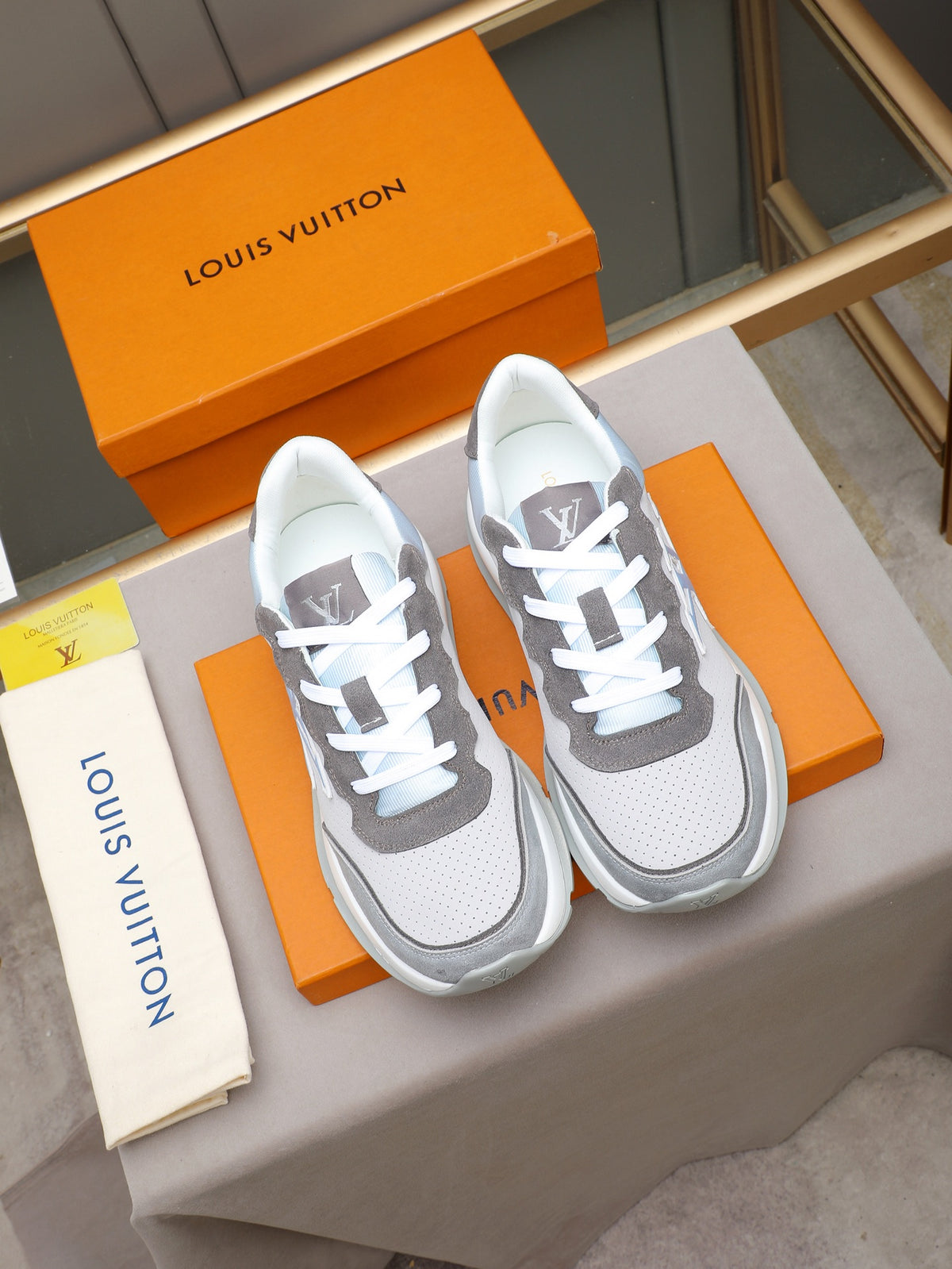 VV sneakers 1825122507