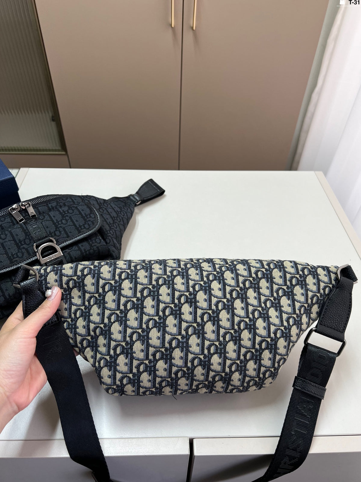 Oblique jacquard DD embroidery knitted waist bag chest bag 1825052323