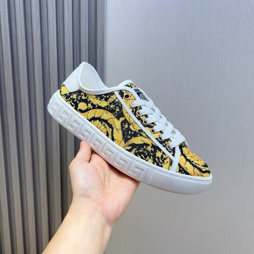 VS Barocco Greca Trainers 1825061913
