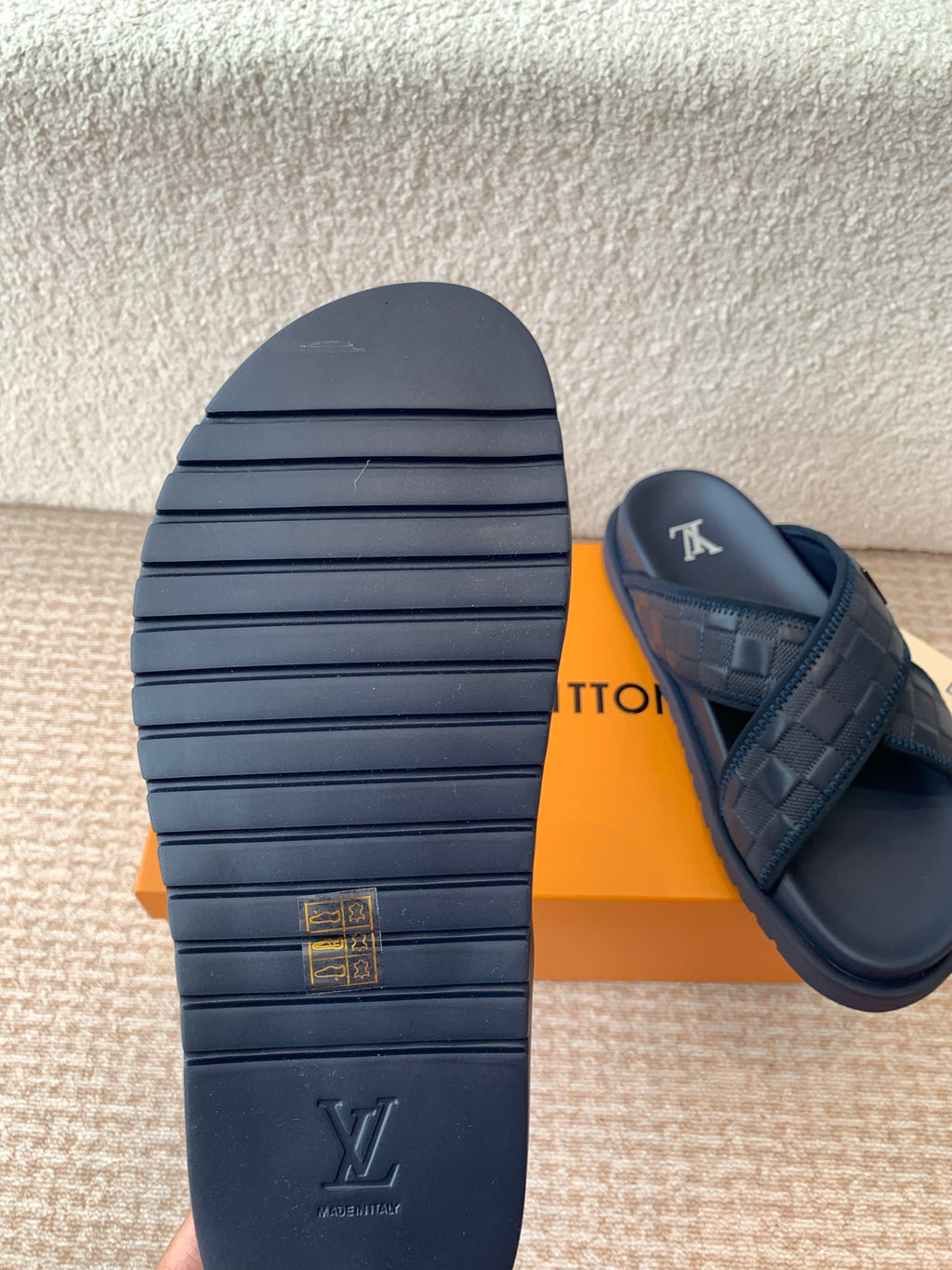 VV Beach slippers 1825052202