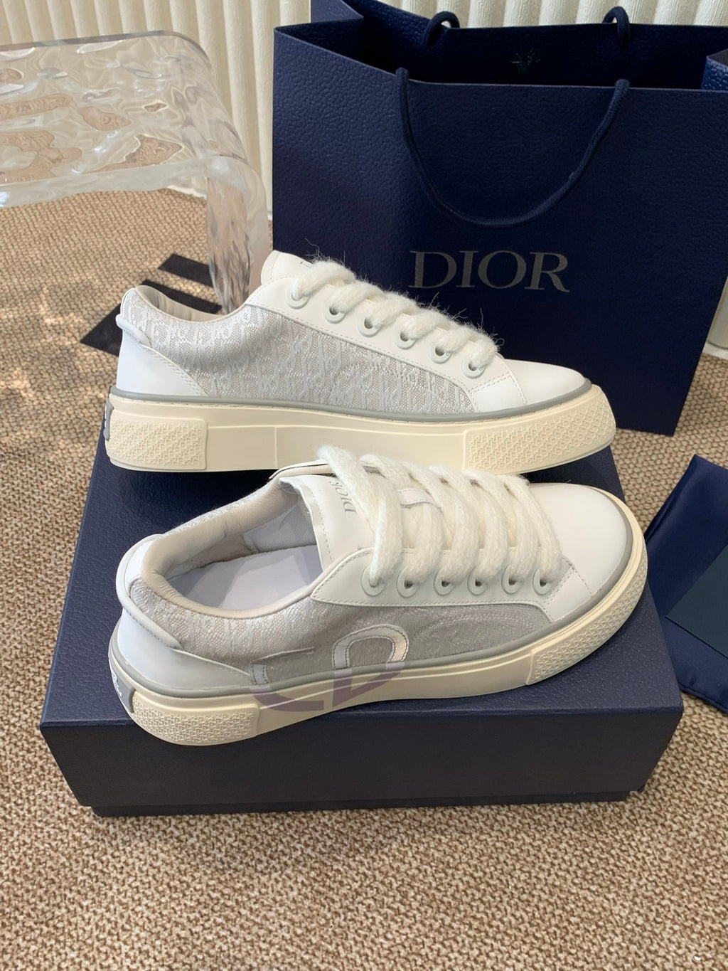 CD Diamond canvas shoes 1825120104