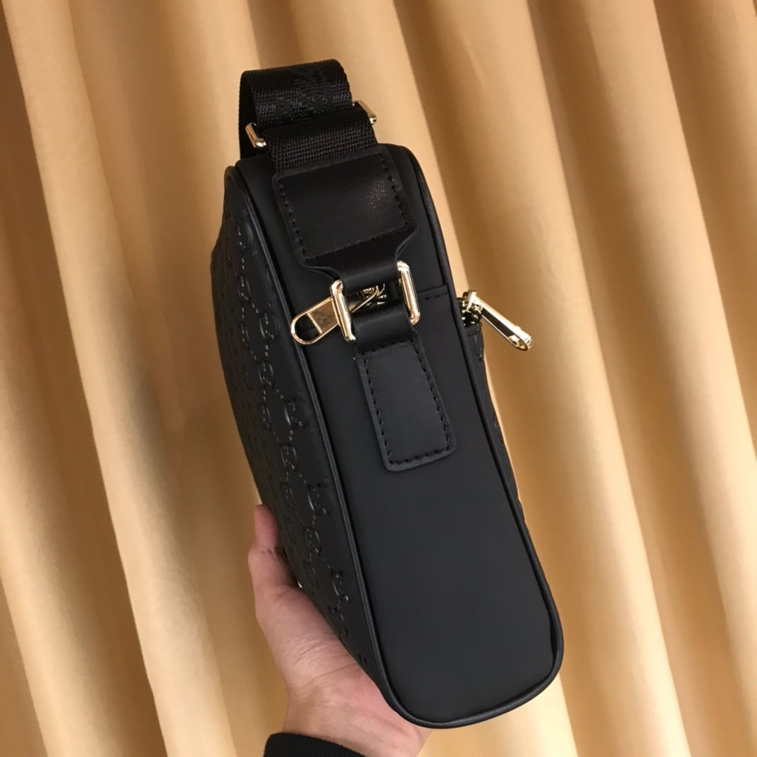 GUI crossbody bag 1825122606