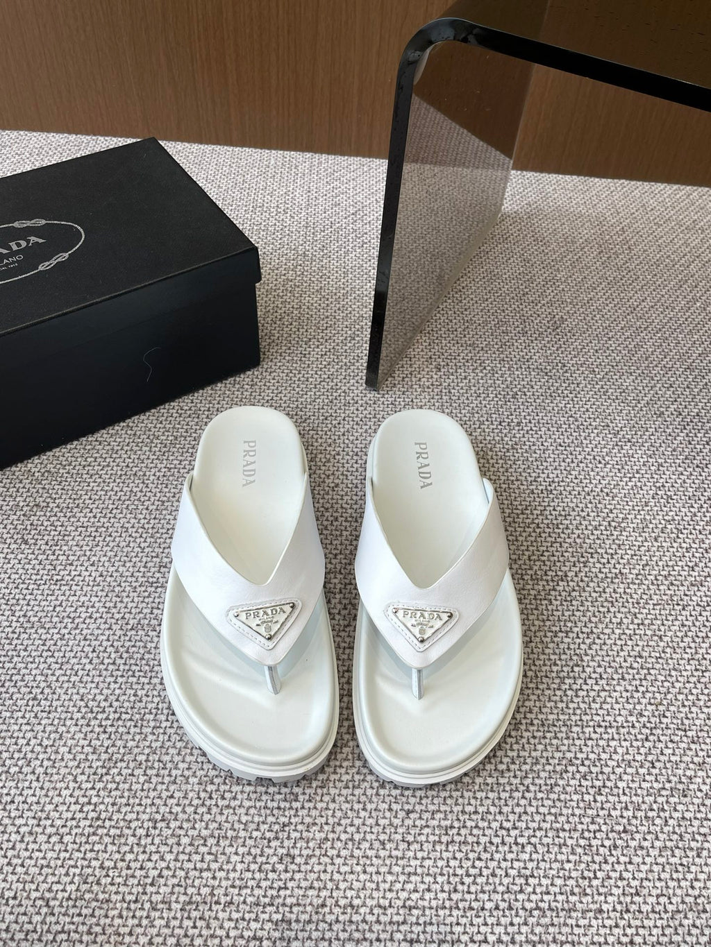 PR  slippers 1825052024