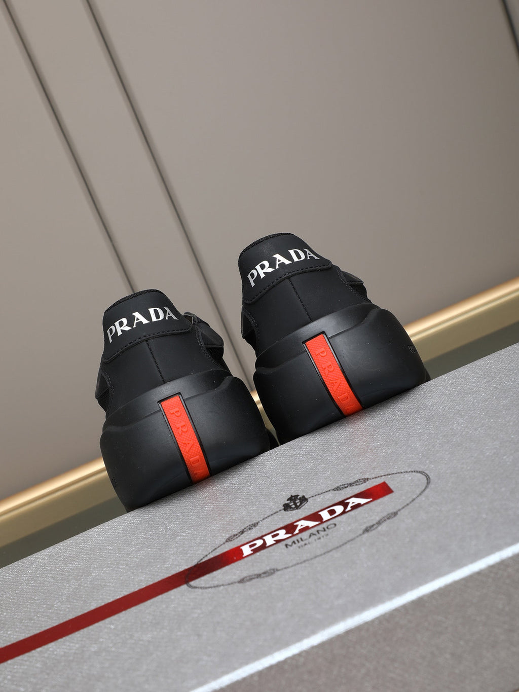 PR sneakers 1826051403