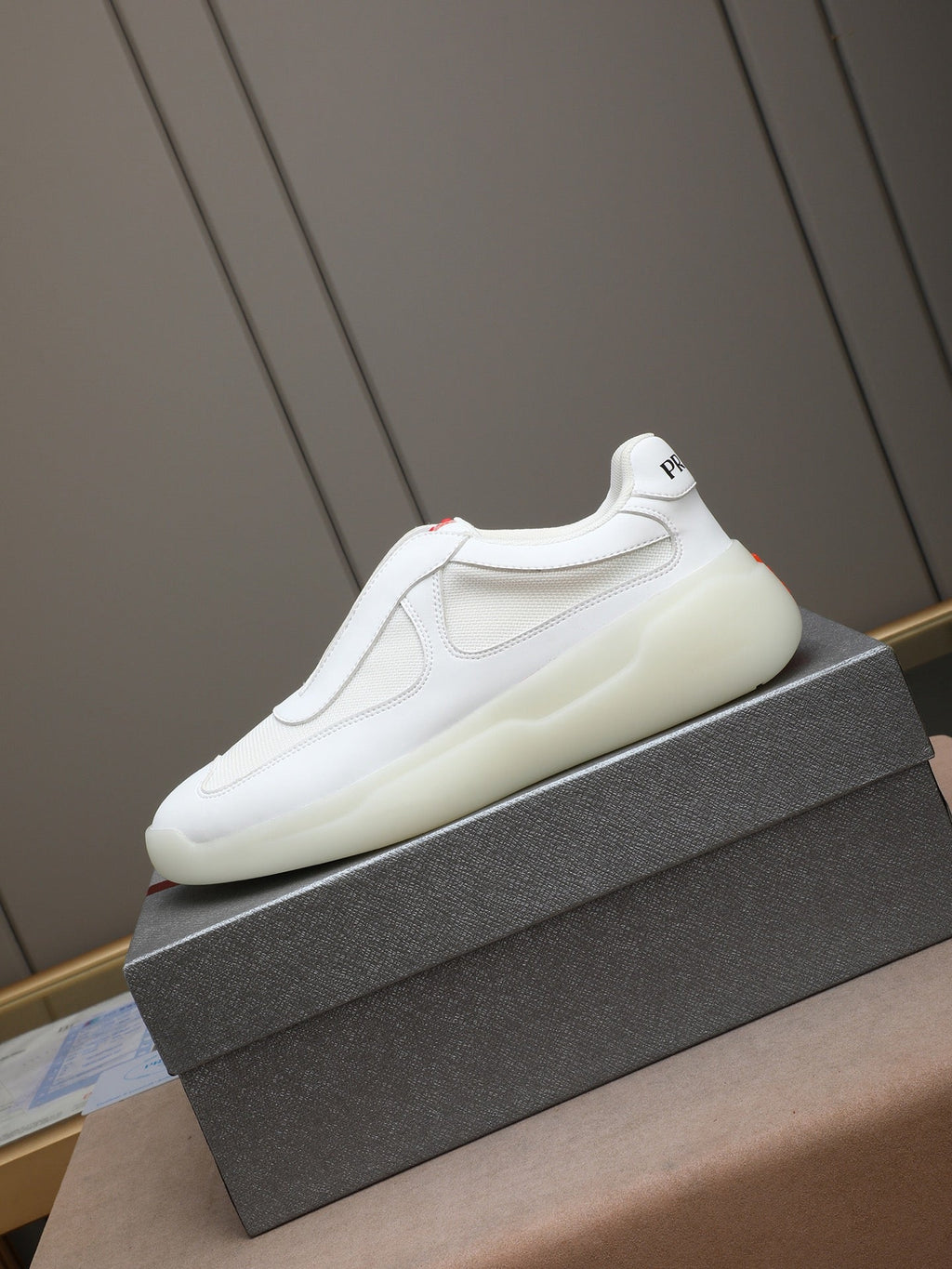PR sneakers 1826051403