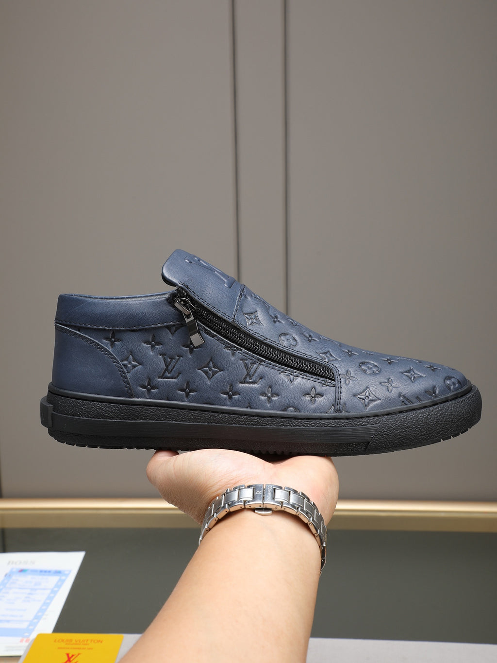 VV Zippered casual sneakers 1825122511