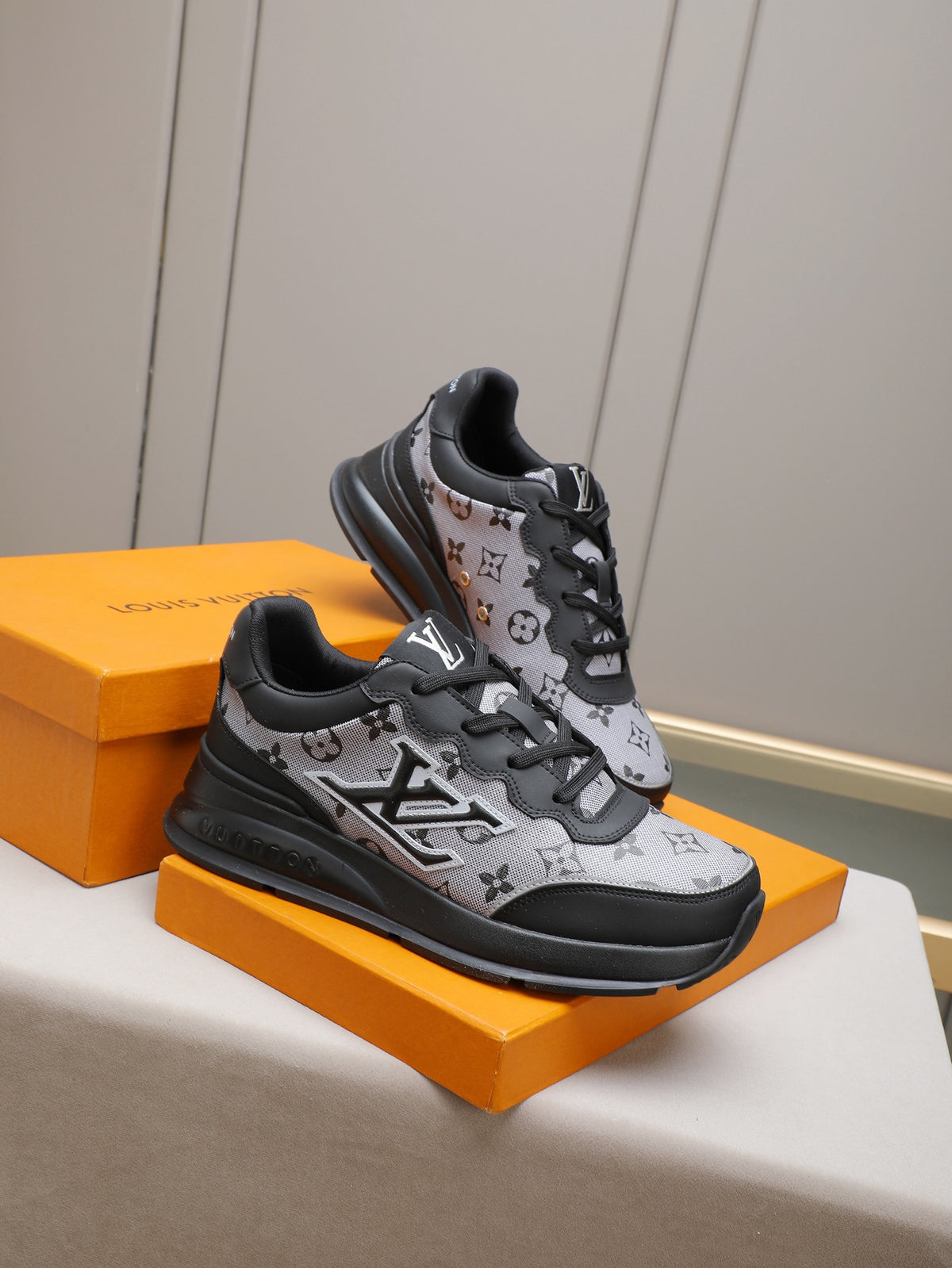 VV sneakers 1825122507