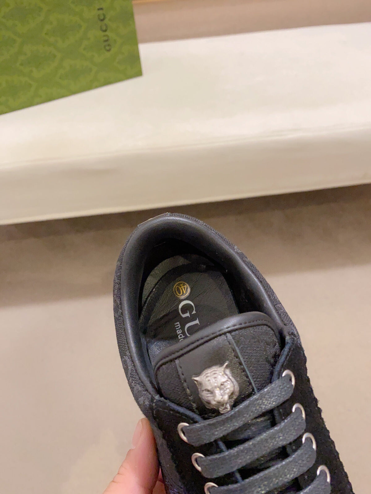 Classic letter presbyopia fashion casual sneakers 1824080302