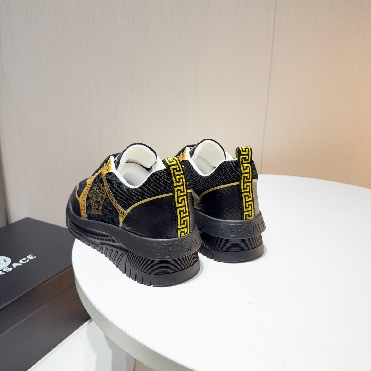 VS Sneakers 1826030902