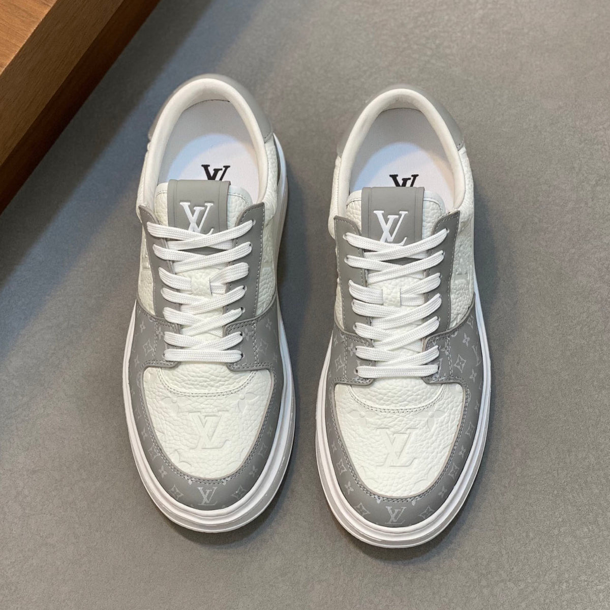 VV Sneaker 1825052109