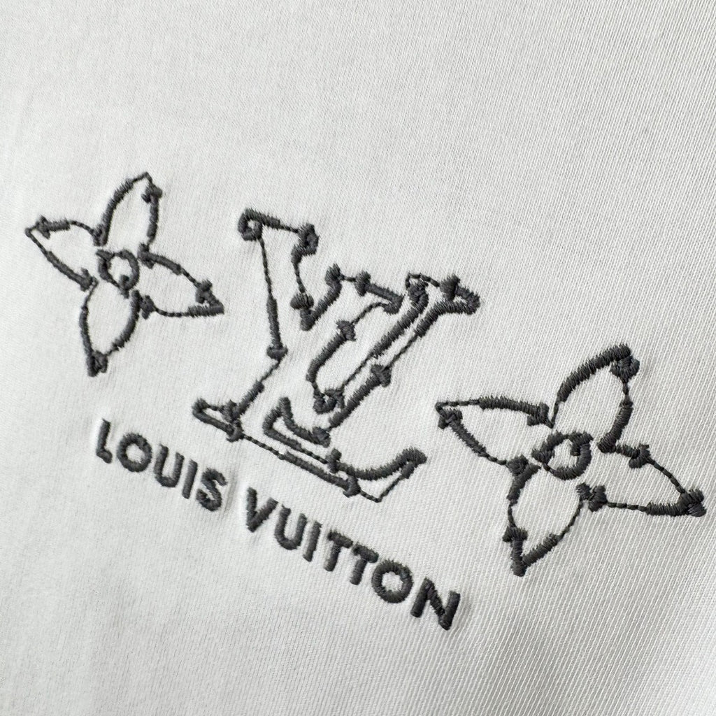 VV Embroidery letters T-shirt 1825060603
