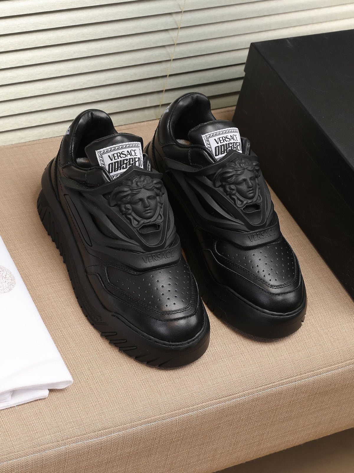 VS Sneakers 1825061911