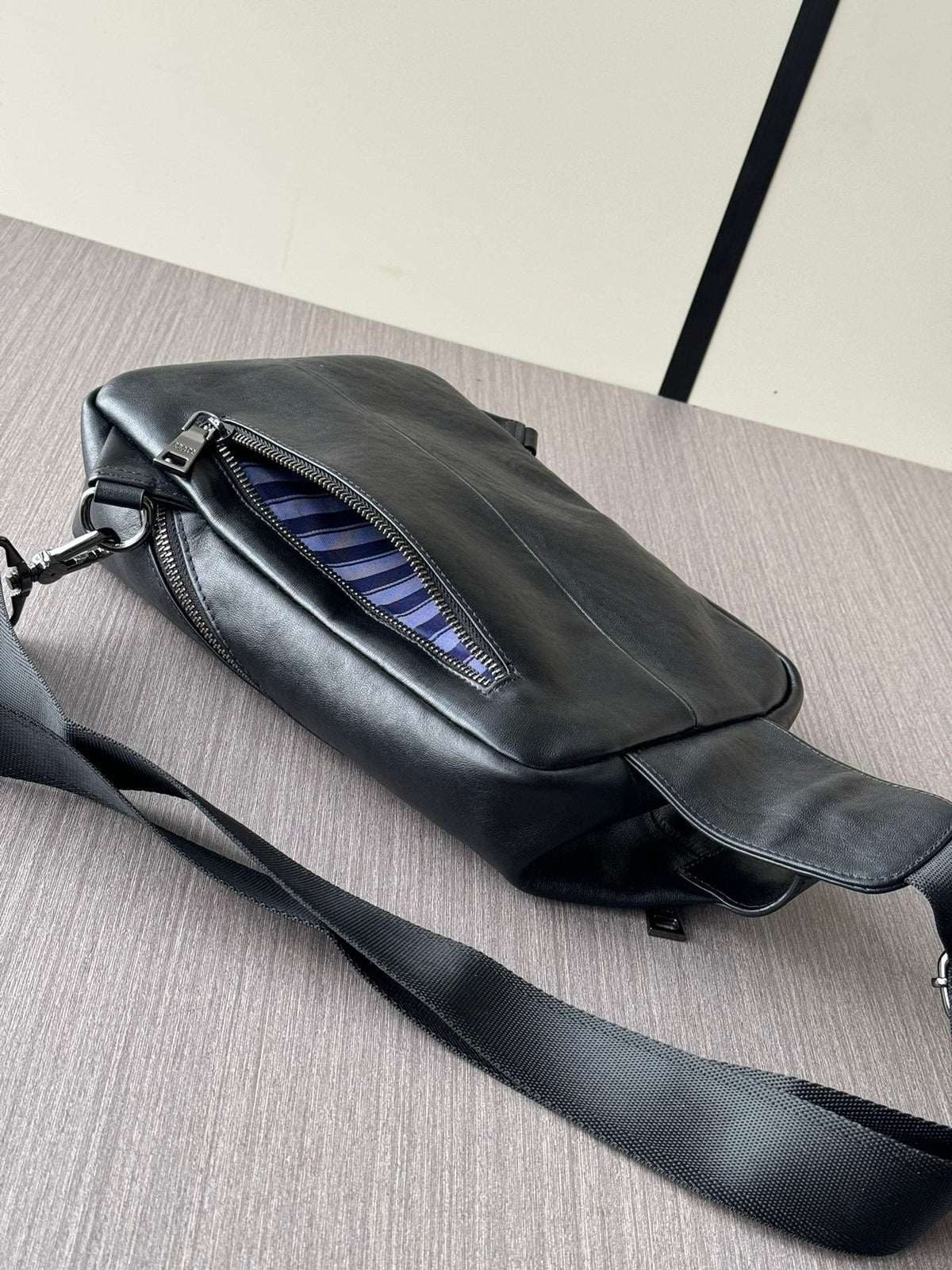 PD Full leather chest bag/crossbody bag 1825111305
