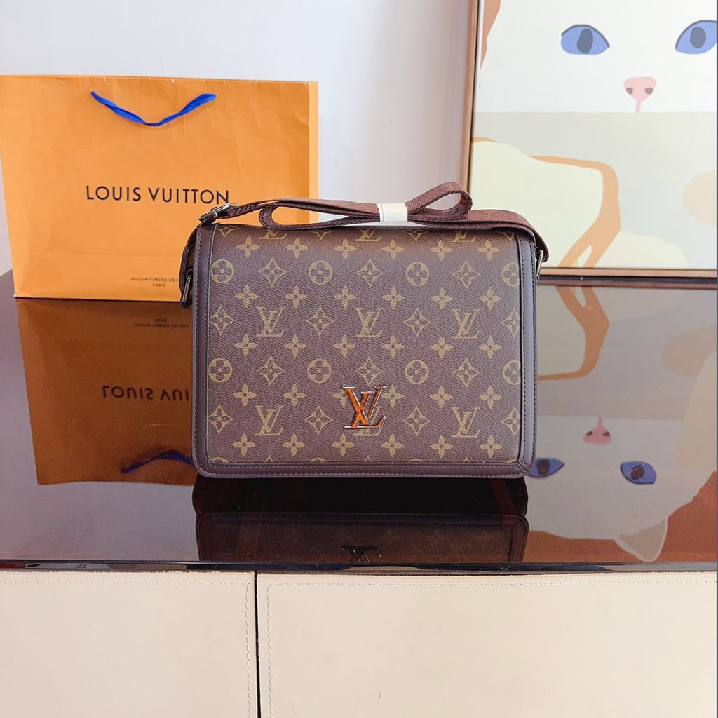 L 24 Limited Edition New MESSENGER Men's Bag XC24092701