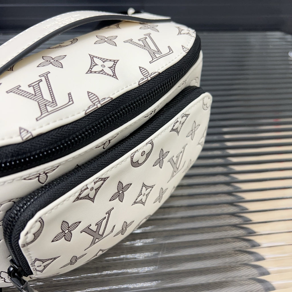 VV Bumbag Crossbody chest bag 1825052311