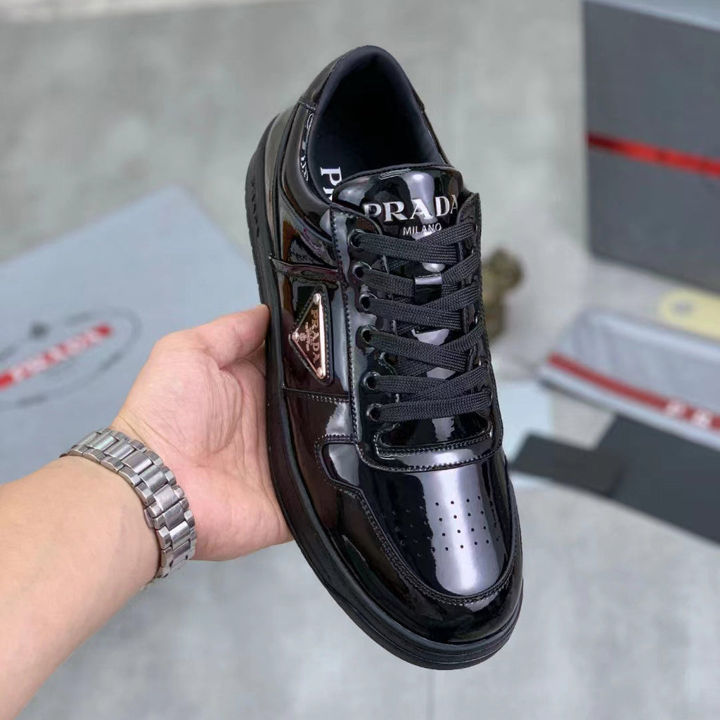 Patent leather breathable sneakers 1824052402