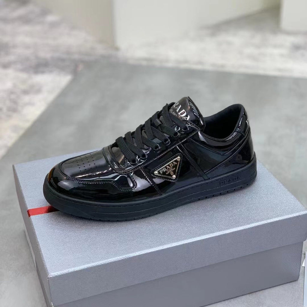 Patent leather breathable sneakers 1824052402
