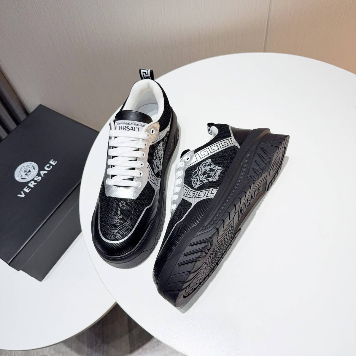 VS Sneakers 1826030902
