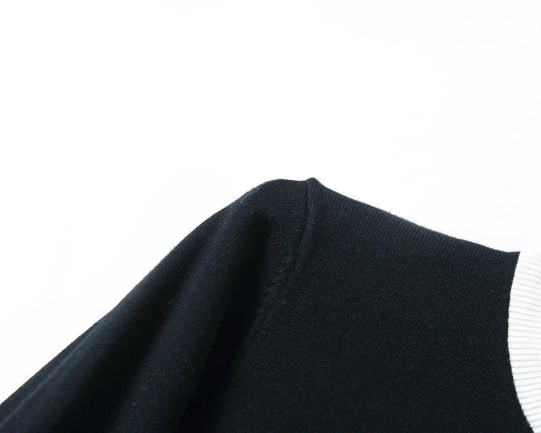 Handsome men's casual sweater 1024092439