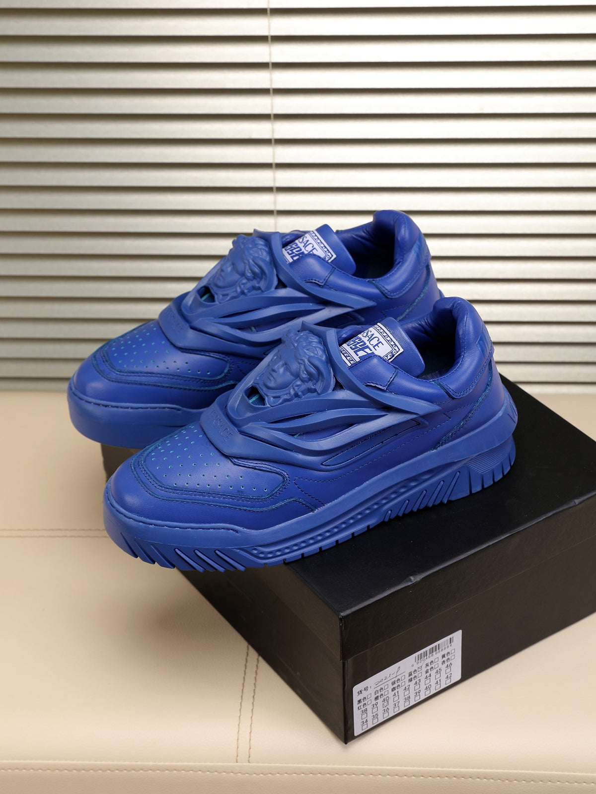 VS Sneakers 1825061911