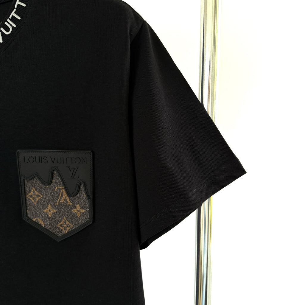VV Embroidered leather logo T-shirt 1825042507