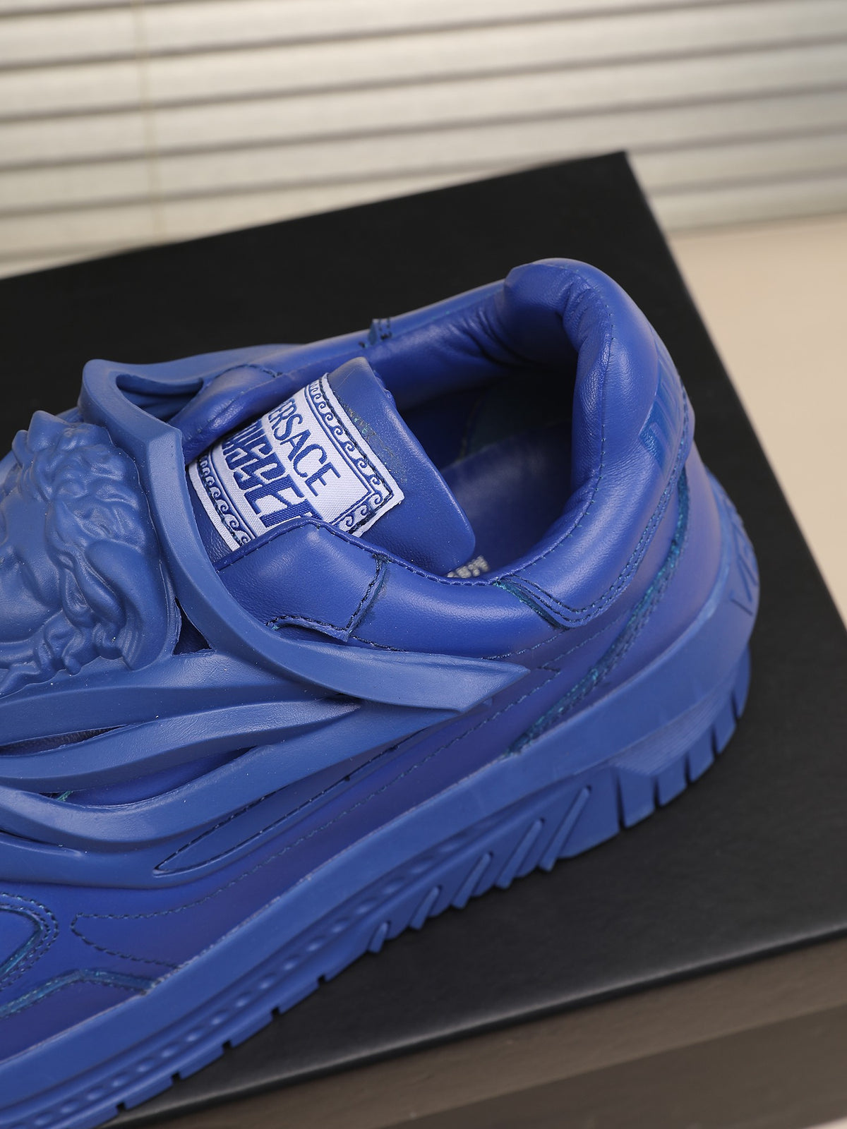 VS Sneakers 1825061911